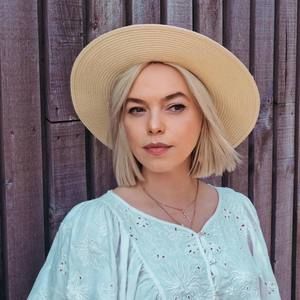 Meet your Posher, Marta